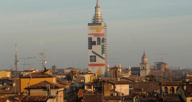 la torre Ghirlandina simbolo della città di Modena