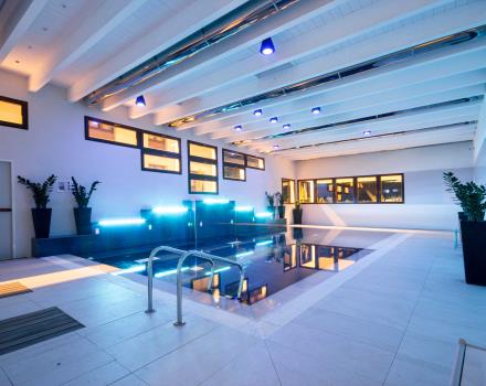 Piscina - best western Modena District