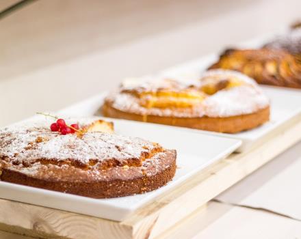 Colazione con torte fatte in casa