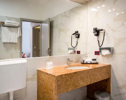 Suite Dependance - Bathroom and sink