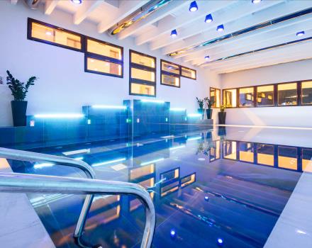 Piscina - best western Modena District